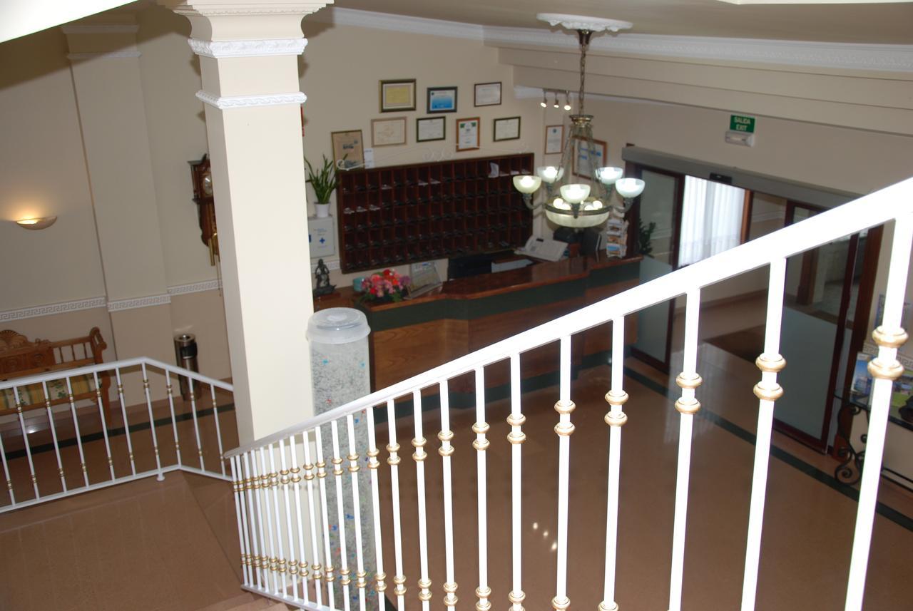 Hotel Restaurante Glasgow Villadesuso Екстер'єр фото